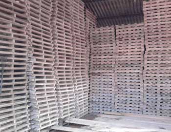 Manufacturers Exporters and Wholesale Suppliers of Wooden Pallets 01 Bangalore Karnataka